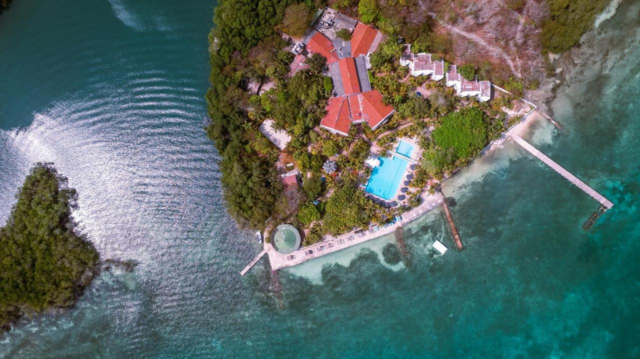 Hotel Cocoliso Island Resort Isla Grande  Esterno foto